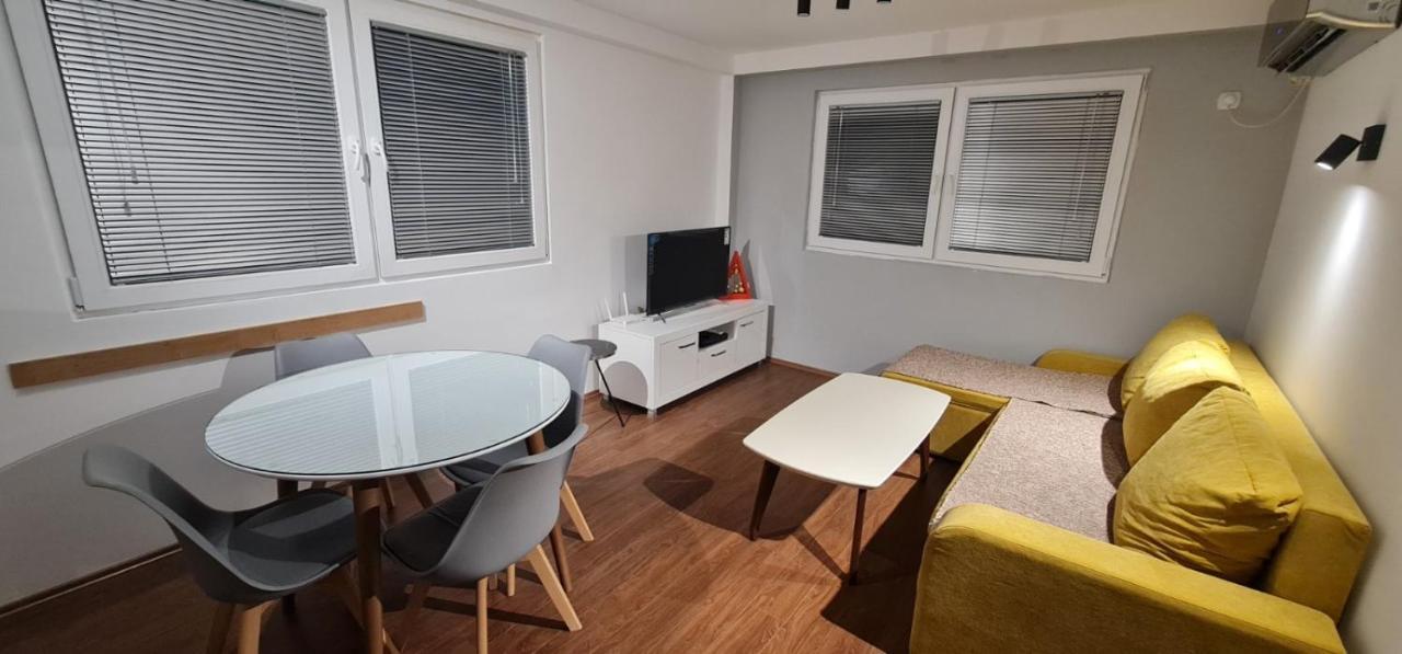 Mavrovo Square " Villas & Apartment " Bagian luar foto